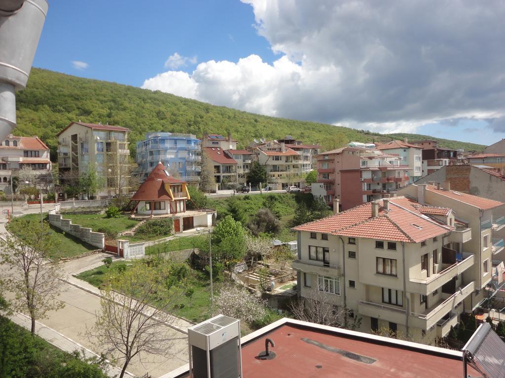 Стаи за Гости Каса Люба Свети Влас Екстериор снимка